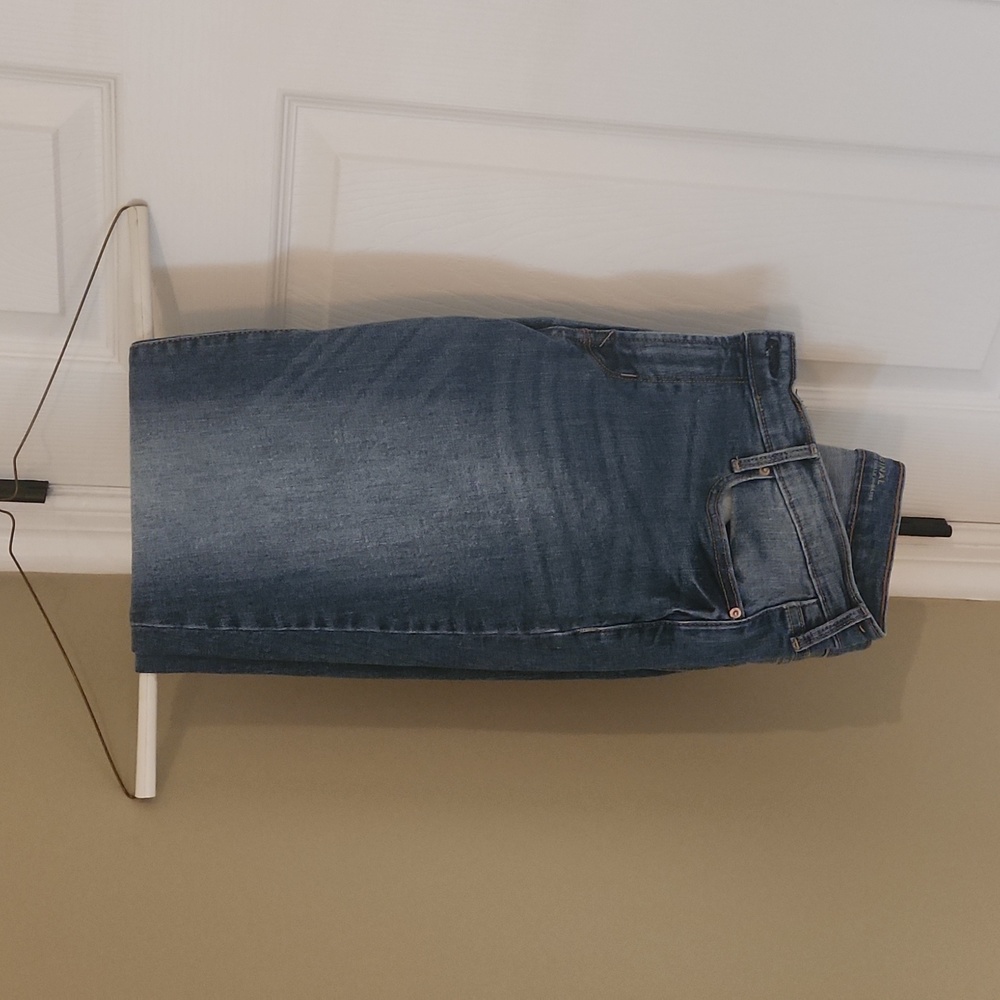 Ladies blue jeans